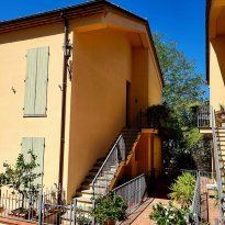 Serrungarina Le Marche
